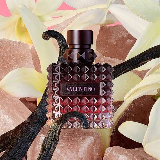 Valentino Donna Born In Roma Intense